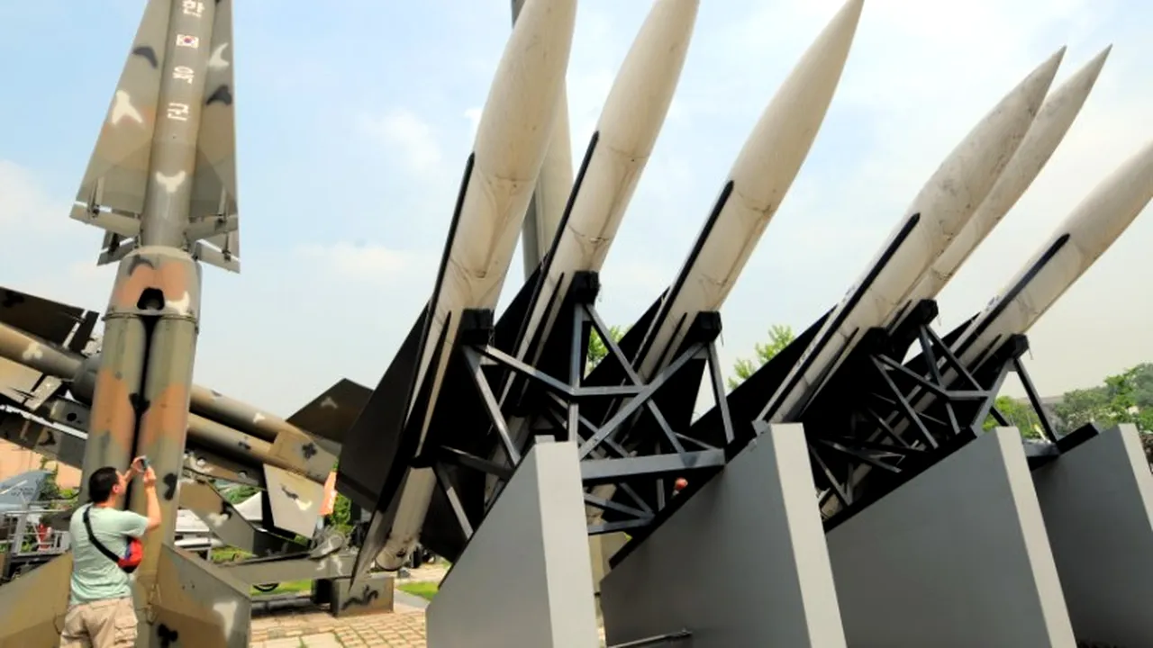 Japonia solicită o reuniune de urgență a ONU după ce Coreea de Nord a lansat alte două RACHETE balistice/Sora liderului nord-coreean avertizează SUA să oprească exercițiile militare în regiune