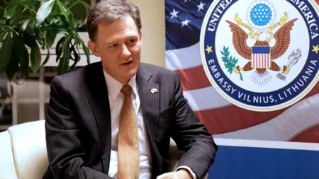 În ziua în care Senatul a făcut scut în jurul lui Șova, parlamentarii noștri primesc un mesaj clar din partea americanilor: Lăsați justiția să-și facă treaba!