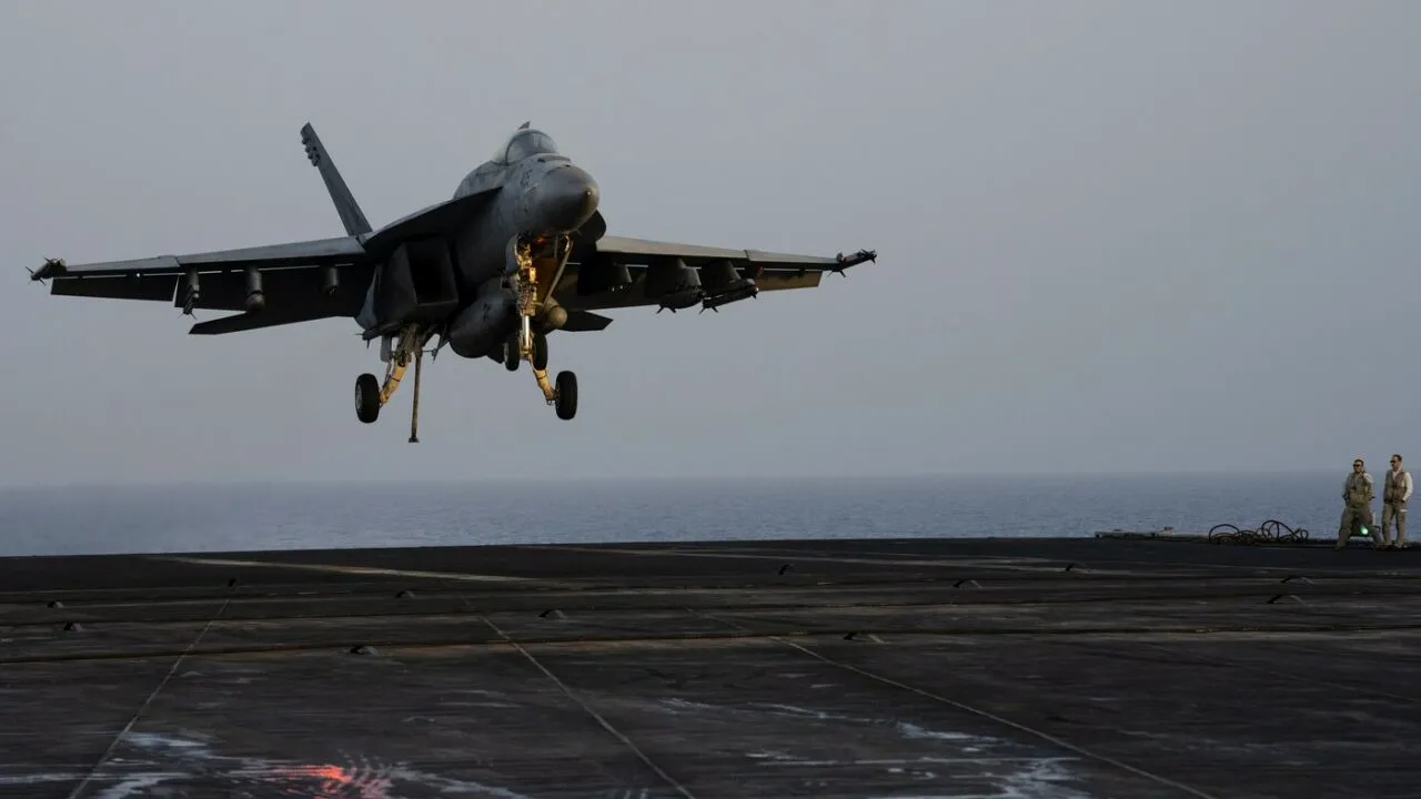 China, mediator al crizei din Marea Roșie? Arabia Saudită n-ar spune NU, Houthi amenință cu noi atacuri după ce Grecia a trimis fregata „Psara”