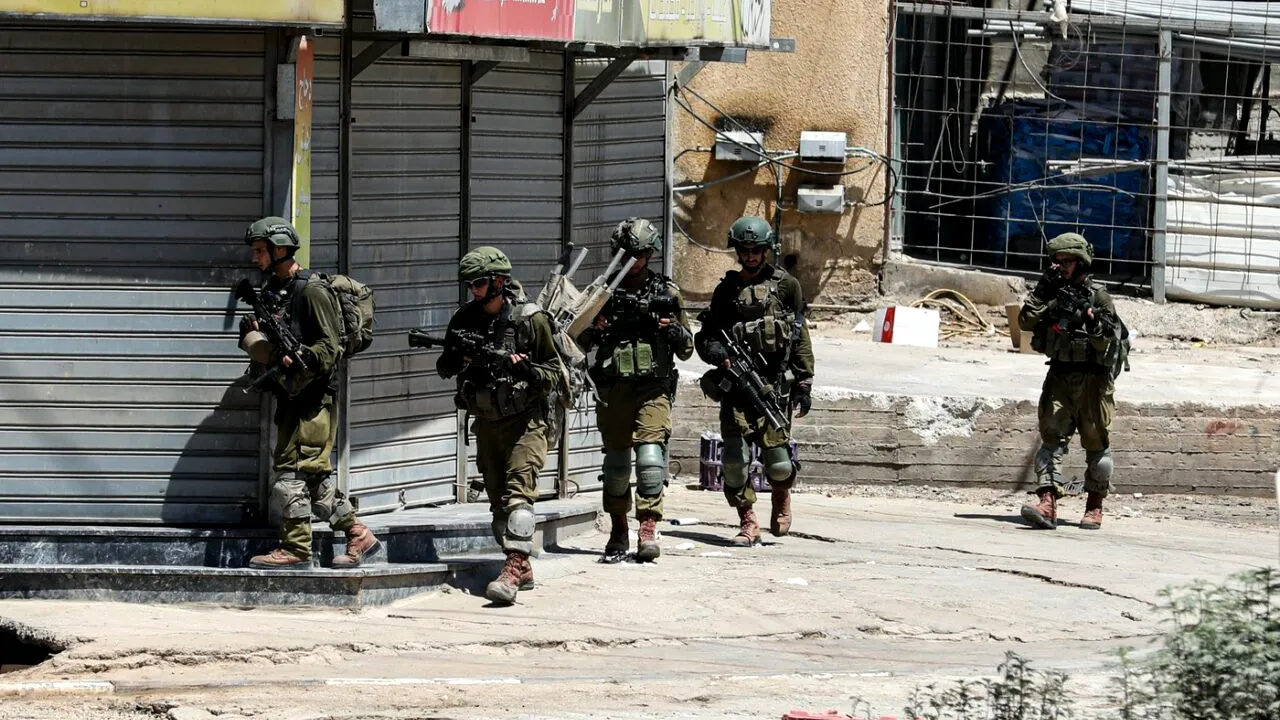 Cinci militanți palestinieni înarmați, uciși de forțele israeliene. Printre ei se numără și un membru de rang înalt al Jihadului Islamic