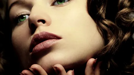 Care este explicația pentru micul șanț dintre nas și gură