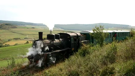 Deraierile Mocăniței, din cauza vitezei prea mari. Nereguli tehnice, mâncare expirată și vagoane murdare