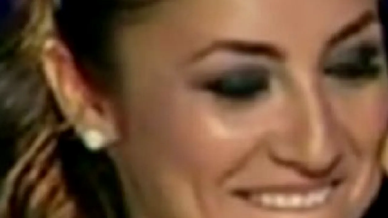 FOTO: Andra, despre hainele ciudate pe care le purta la începutul carierei: „Atunci era tare să te îmbraci așa