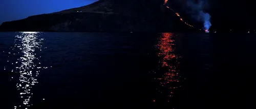 Imagini spectaculoase în Marea Tireniană: erupția vulcanului Stromboli. FOTO și VIDEO