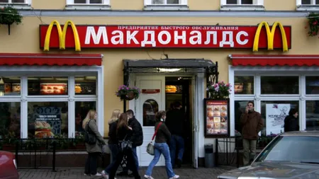 McDonald's a fugit din Donețk când a început războiul. Ce a apărut, între timp, în restaurantele părăsite