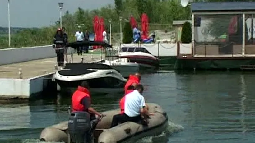 Nava scufundată în accidentul de pe Lacul Snagov, scoasă pentru expertiză