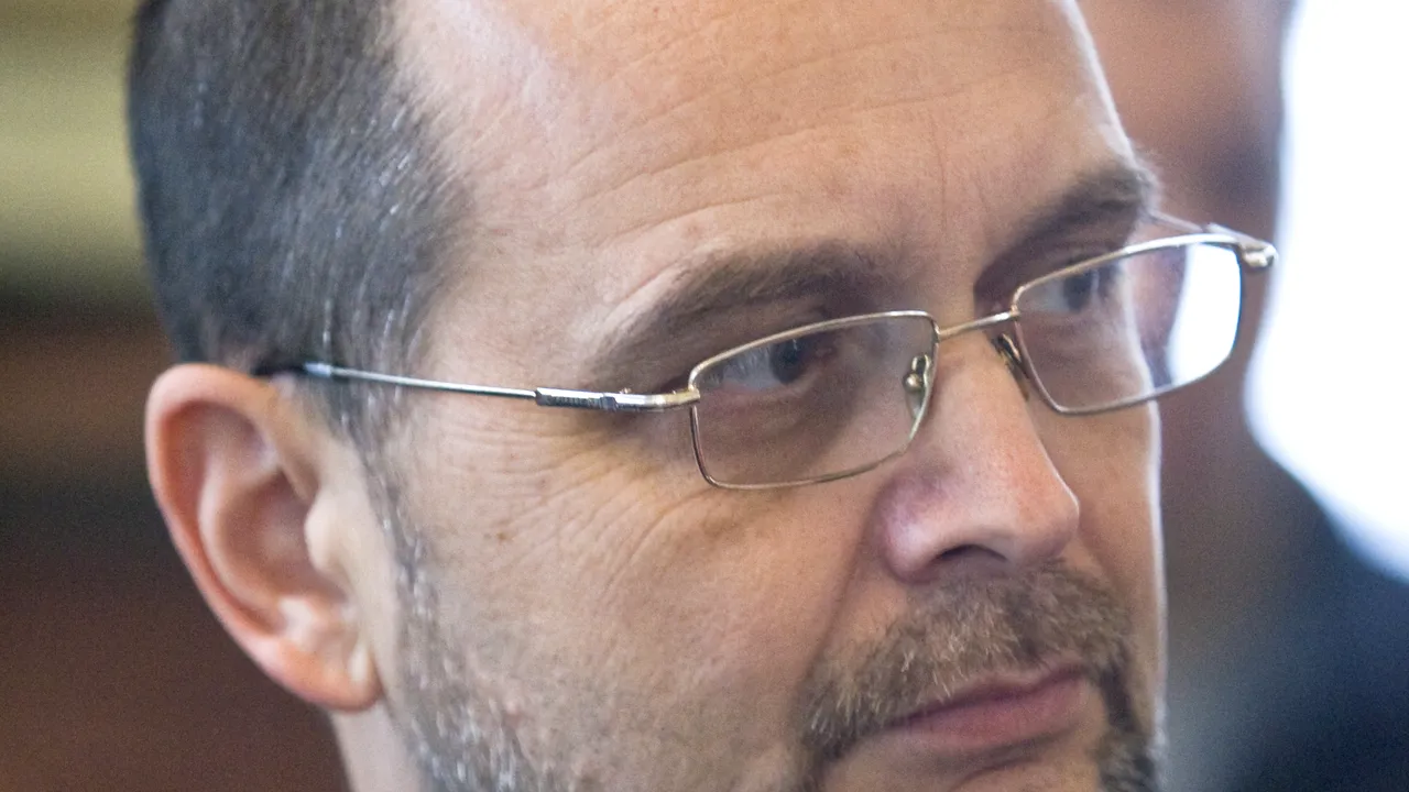 Ministerul educației cere universităților să ia măsuri împotiva profesorilor care au girat cărțile deținuților