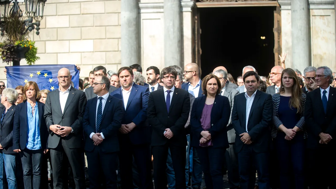 Opt foști membri ai Guvernului din Catalonia au fost ARESTAȚI. Procurorii cer mandat internațional și pentru Puigdemont. Reacția liderului separatiștilor