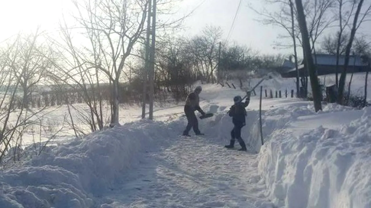 Mesajul de pe Facebook cu care un primar din Neamț i-a scos pe asistații sociali la deszăpezire: Nu glumesc!