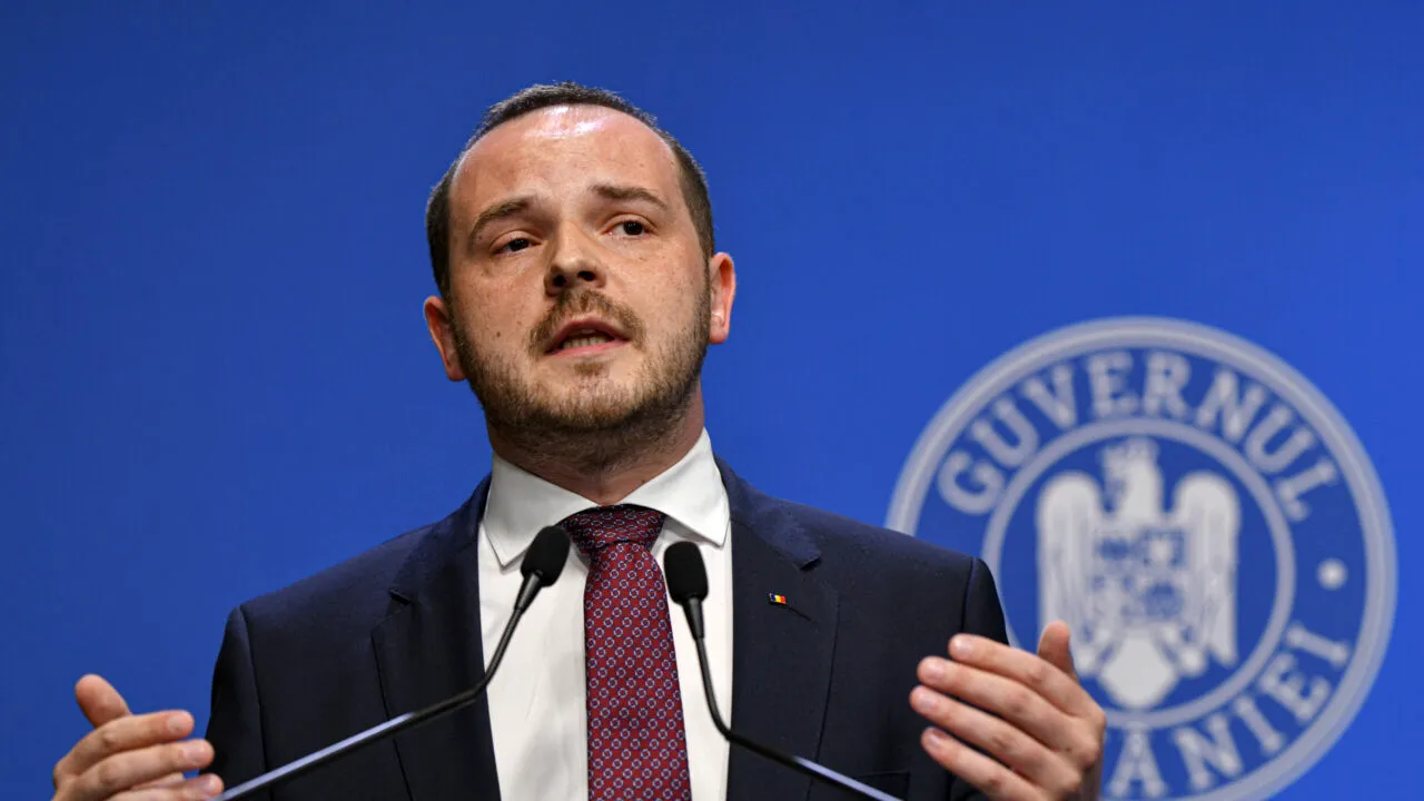 Alexandru Rogobete, mesaj de Ziua Libertății Presei: „Nu putem construi nimic într-o societate care se autodistruge zilnic”