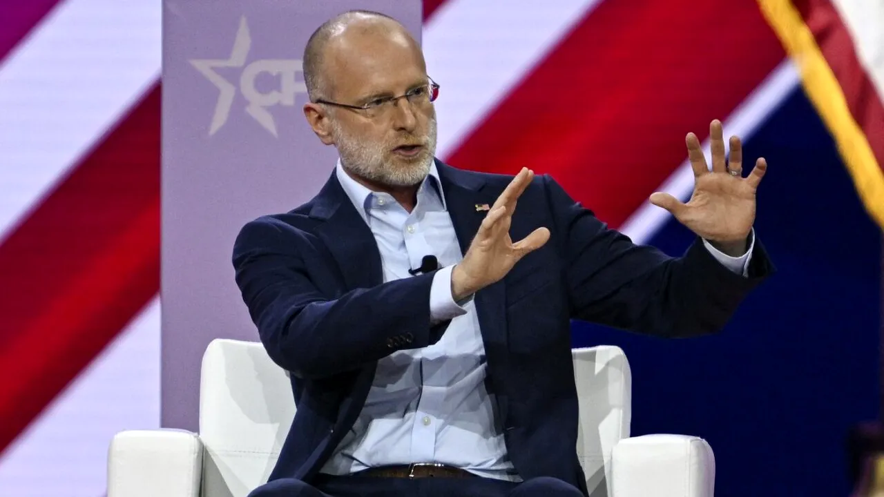 Un critic al BIG TECH, ales de Donald Trump să conducă Comisia Federală de Comunicații