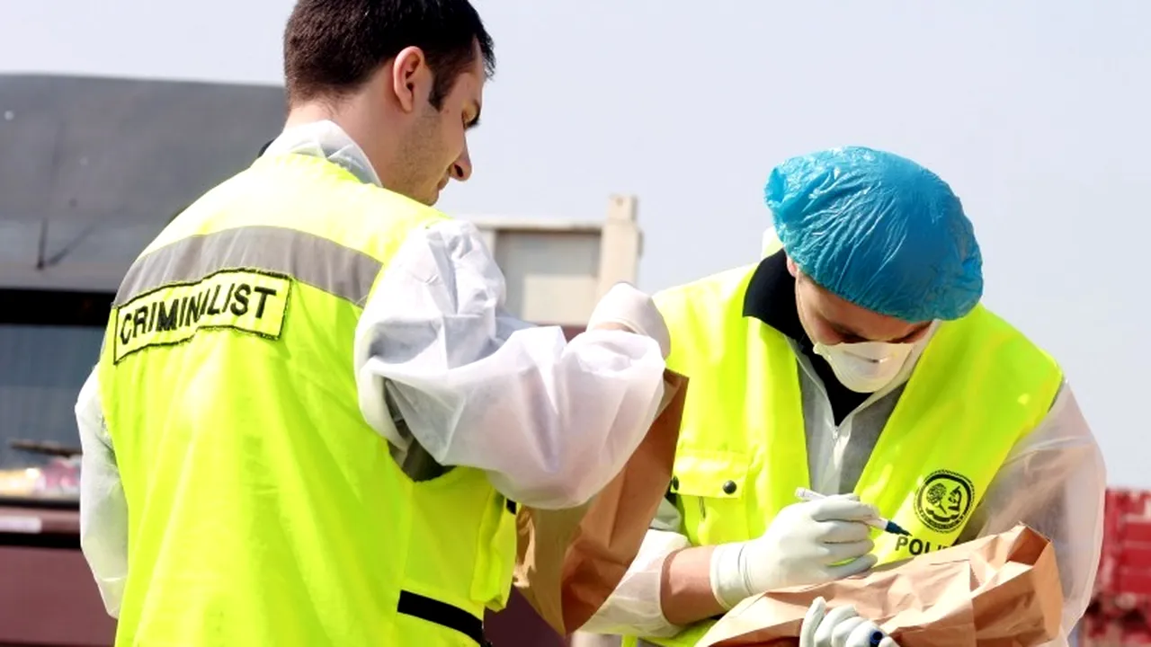 CRIMĂ în Curtea de Argeș. O bătrână a fost ucisă cu 170 de lovituri de cuțit de către fiica ei, de profesie învățătoare