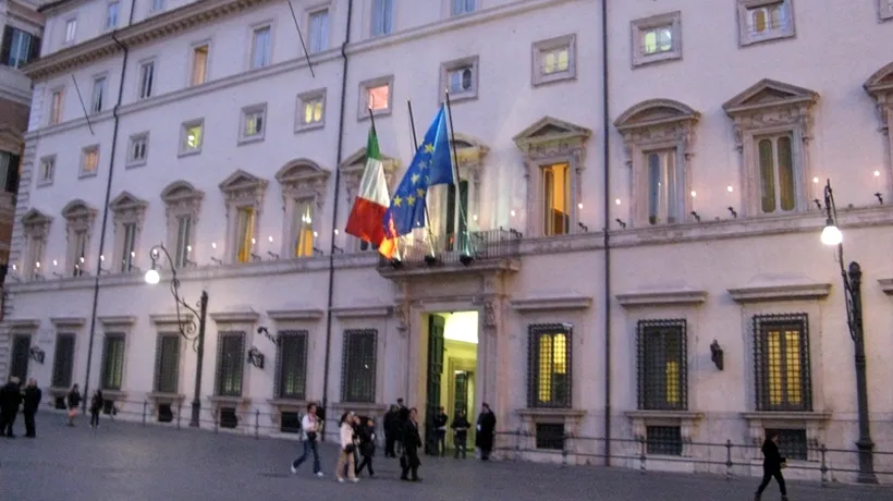 Focuri de armă în fața sediului Guvernului italian