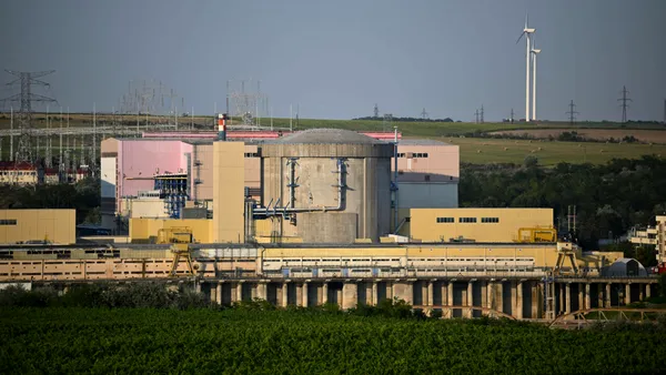 România ajunge în presa internațională, după oprirea centralei de la Cernavodă. Publicațiile fac comparație cu Ungaria