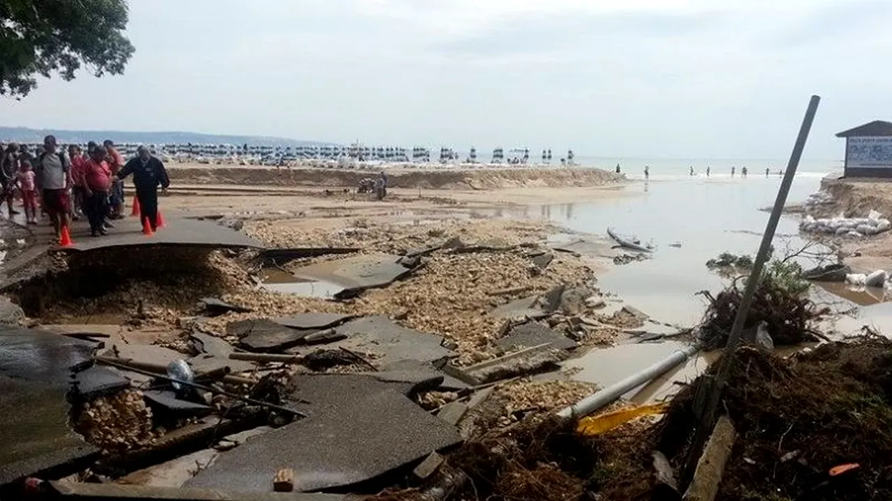 Aproape 1.000 DE TURIȘTI ROMÂNI, BLOCAȚI în Albena din cauza inundațiilor. Ministrul pentru turism a plecat de urgență în Bulgaria 