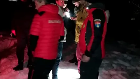 Trei refugiaţi din Ucraina care au trecut frontiera şi au ajuns într-o zonă muntoasă, cu zăpadă mare, au fost recuperați de salvamontiştii din Maramureş (VIDEO)