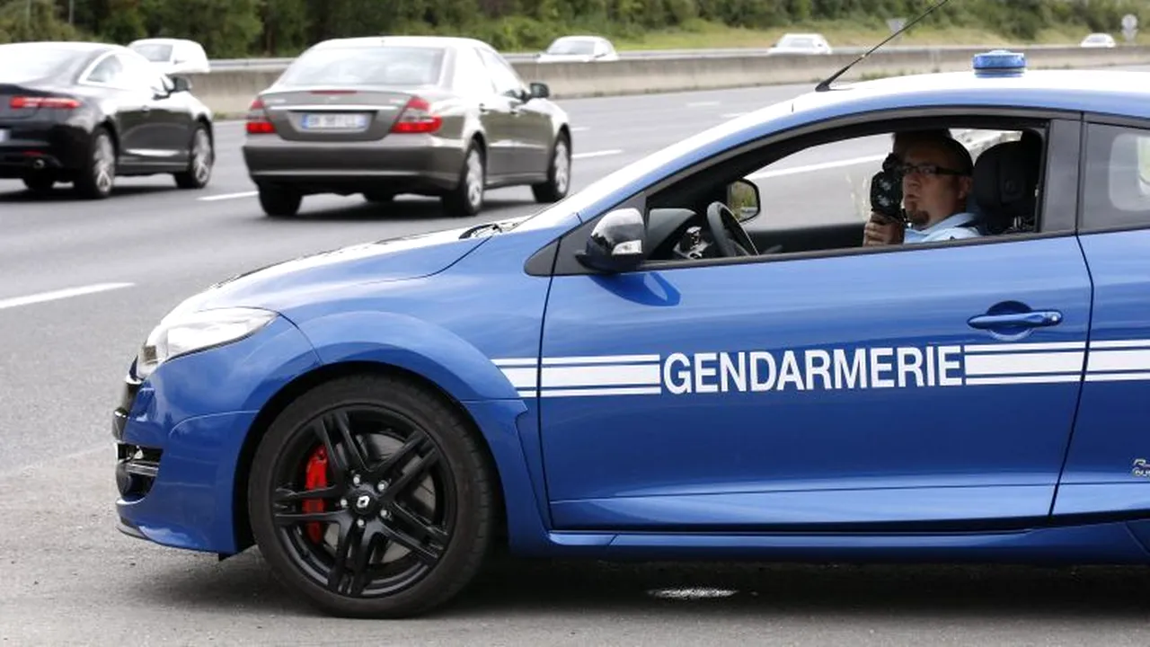 Un miliardar care filma viteza cu care circula a provocat un accident în care și-a pierdut viața și a omorât alte două persoane