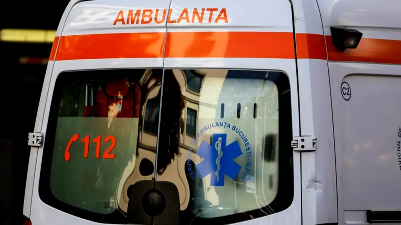 O fetiță de 10 ani a ajuns la spital după ce a fost înjunghiată de mama ei, la Timișoara