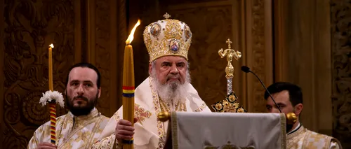 Patriarhul Daniel, mesaj emoționant la procesiunea primirii Sfintei Lumini: Ne bucurăm că această lumină acum se răspândeşte în toată ţara, dar şi în ţările vecine