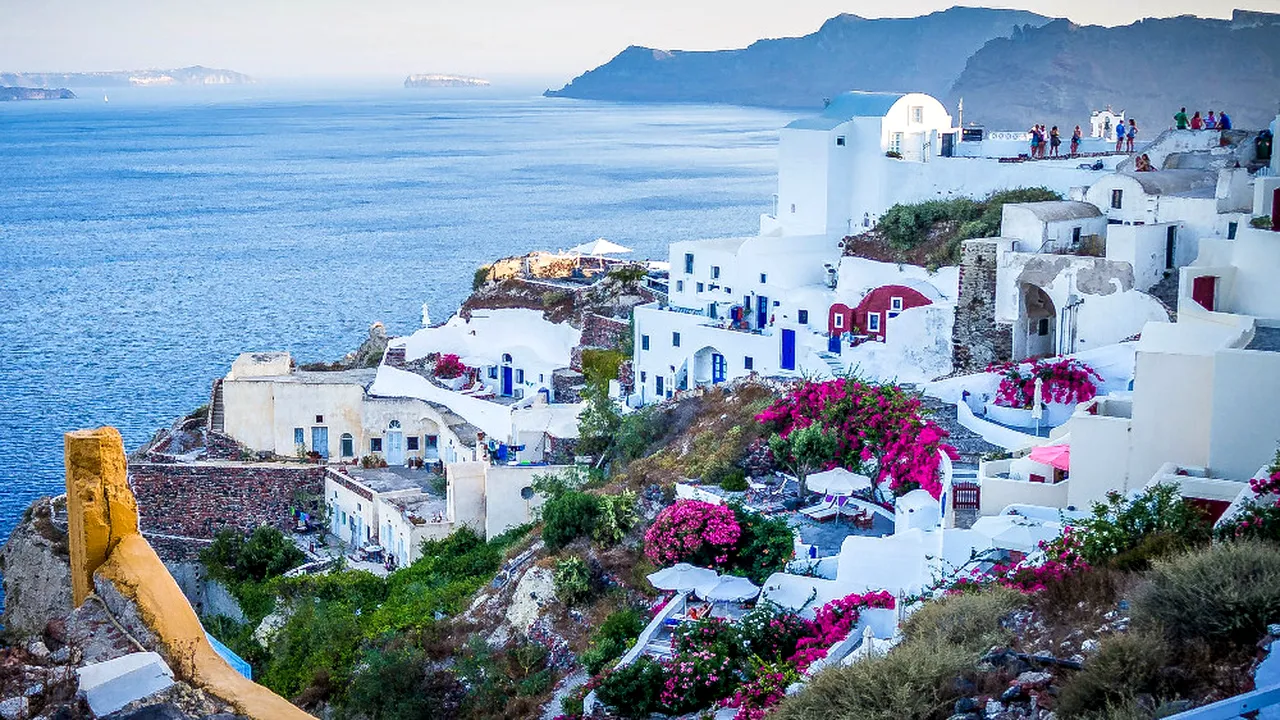 Unde găsesc românii excursii în Turcia sau Grecia care să coste 300 de euro