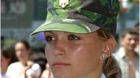 Britanicii întocmesc astăzi topul celor mai frumoase femei din Armată. Româncele sunt și ele și le puteți vota