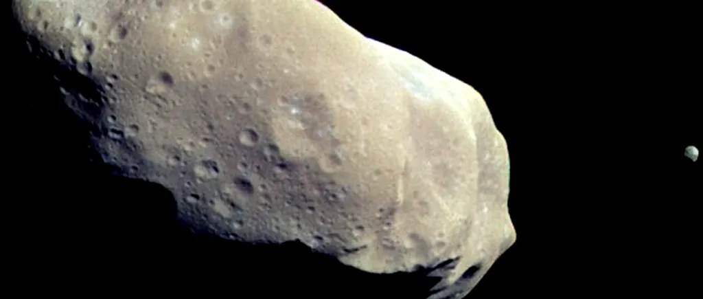 Un asteroid din platină, care valorează 5,4 trilioane de dolari, va trece duminică pe lângă Pământ