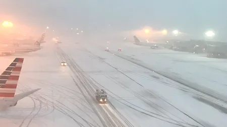 Zi de coșmar în New York: Aproximativ 1.700 de zboruri  au fost anulate