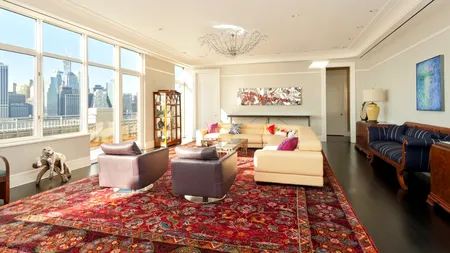 Cum arată apartamentul în care te pierzi, scos la vânzare cu 30 de milioane de euro