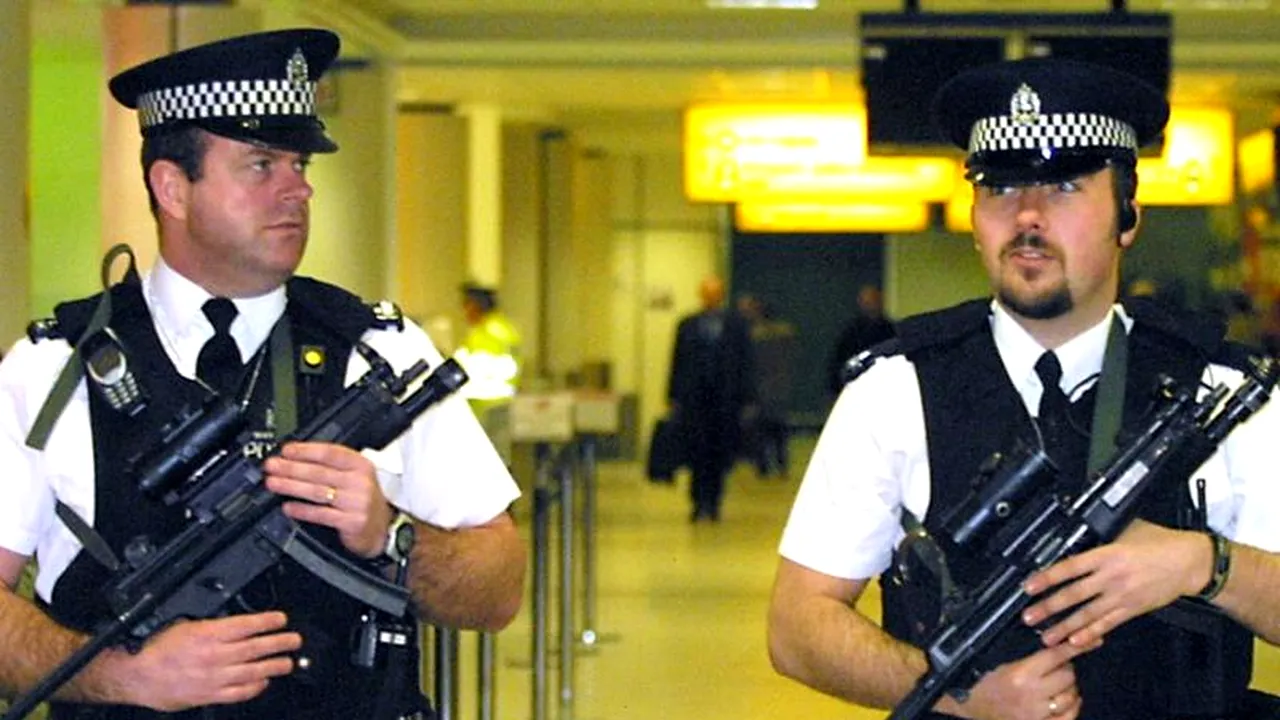 Ce decizie au luat autoritățile britanice, după atentatele de la Paris