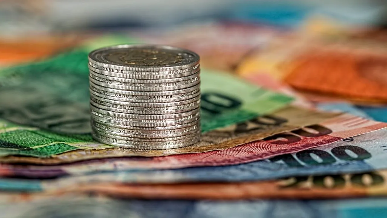 Curs valutar BNR. Cât costă un euro la început de săptămână