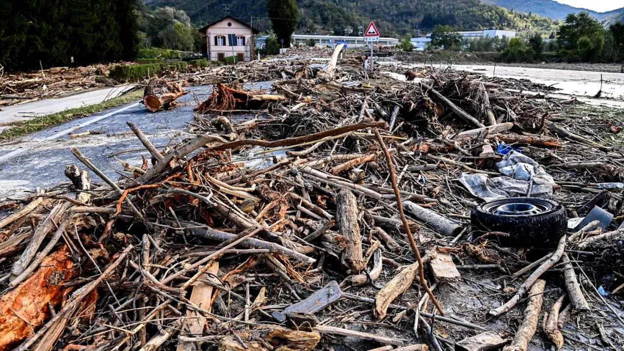 Cel puțin doi morți și opt persoane dispărute după ce furtuna Alex a lovit Franța și Italia