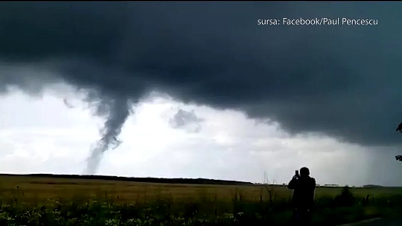 Tornadă în Teleorman. VIDEO incredibil