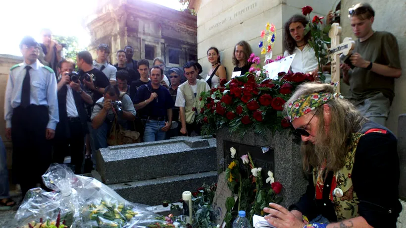 La 33 de ani de la moartea lui Jim Morrison, apare o mărturisire: Fostul meu iubit este responsabil pentru moartea lui