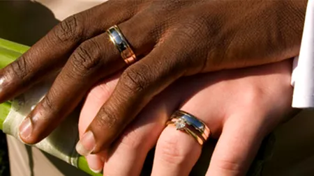 Ce sumă de bani a primit o româncă pentru a se mărita cu un marocan. Scopul: obținerea cetățeniei