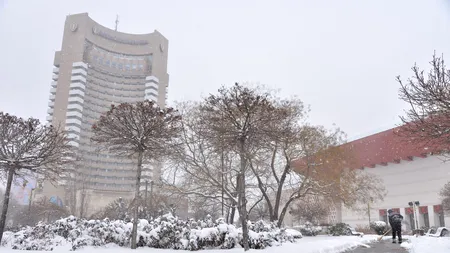 SINUCIDERE la Intercontinental. Un bărbat A MURIT, după ce S-A ARUNCAT de la un etaj al hotelului
