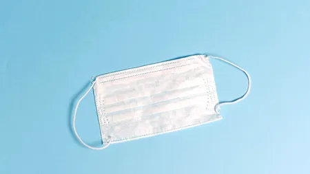 NEMULȚUMIRI. Guvernul a atacat la CCR legea privind acordarea de măști gratuite pentru persoanele vulnerabile. Care este motivul