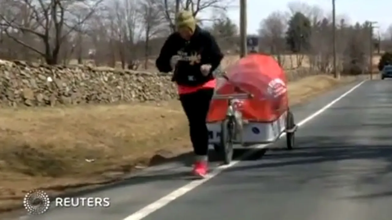 Cum luptă această bunicuță cu una dintre cele mai teribile maladii