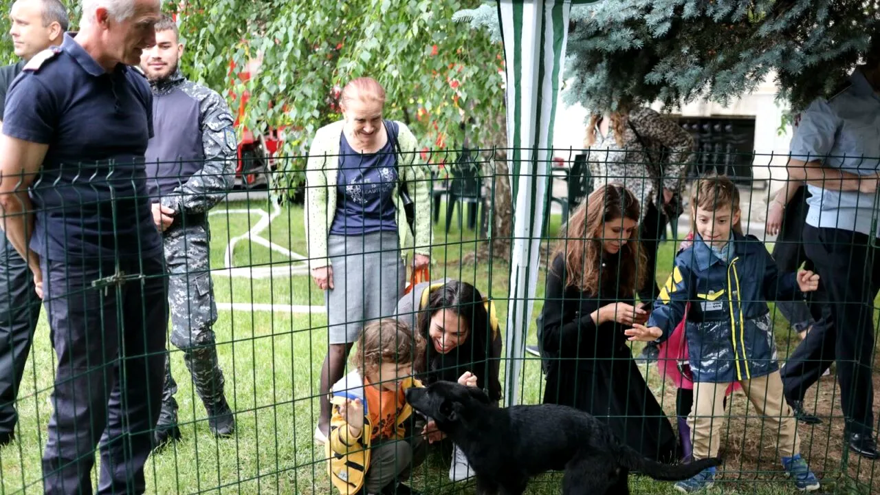 Cei mici iau cu asalt Ministerul Afacerilor Interne. Surprizele pregătite de Ziua Porților Deschise pentru Copii