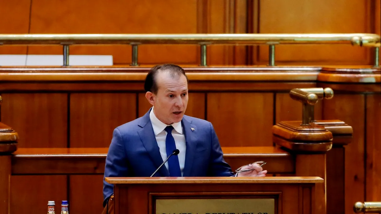 USR: Florin Cîțu a început marea împărțeală. A alocat un miliard de lei din fondul de rezervă către primarii PNL, PSD și UMDR