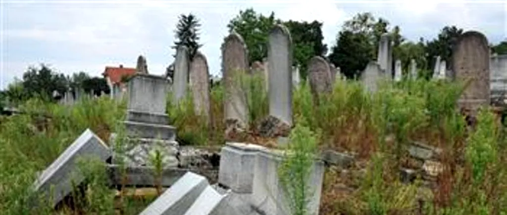 Cel puțin 57 de morminte evreiești din orașul ungar Kaposvar, vandalizate
