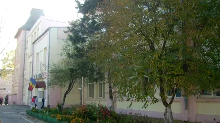 Logopedul unei școli pentru copii cu nevoi speciale din Galați, reclamat că a pălmuit o elevă