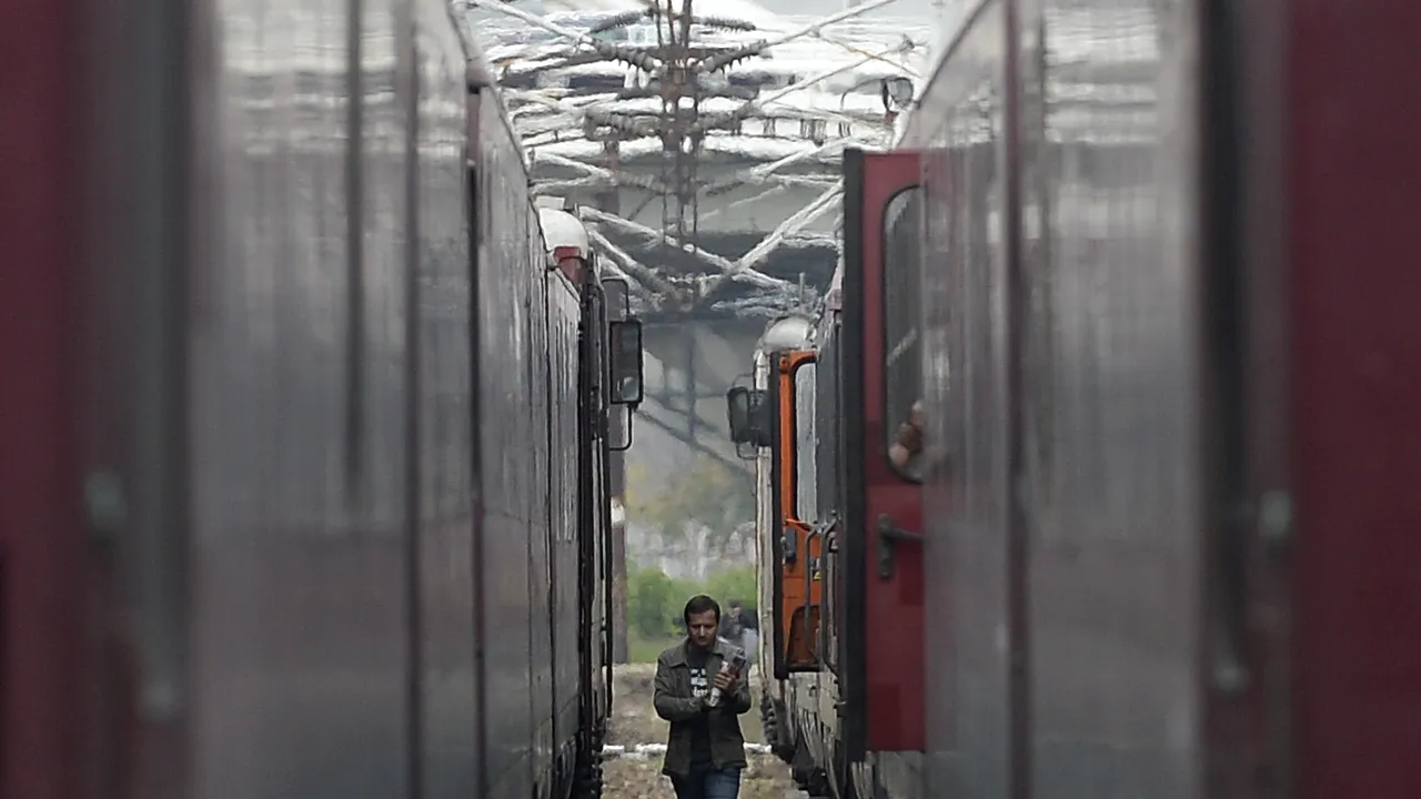 Gara de Nord, paralizată după ce alimentarea cu energie electrică a mai mulor linii a fost afectată