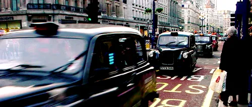 Șoferii străini de taxi dintr-un oraș britanic vor fi nevoiți să dea teste de limbă engleză