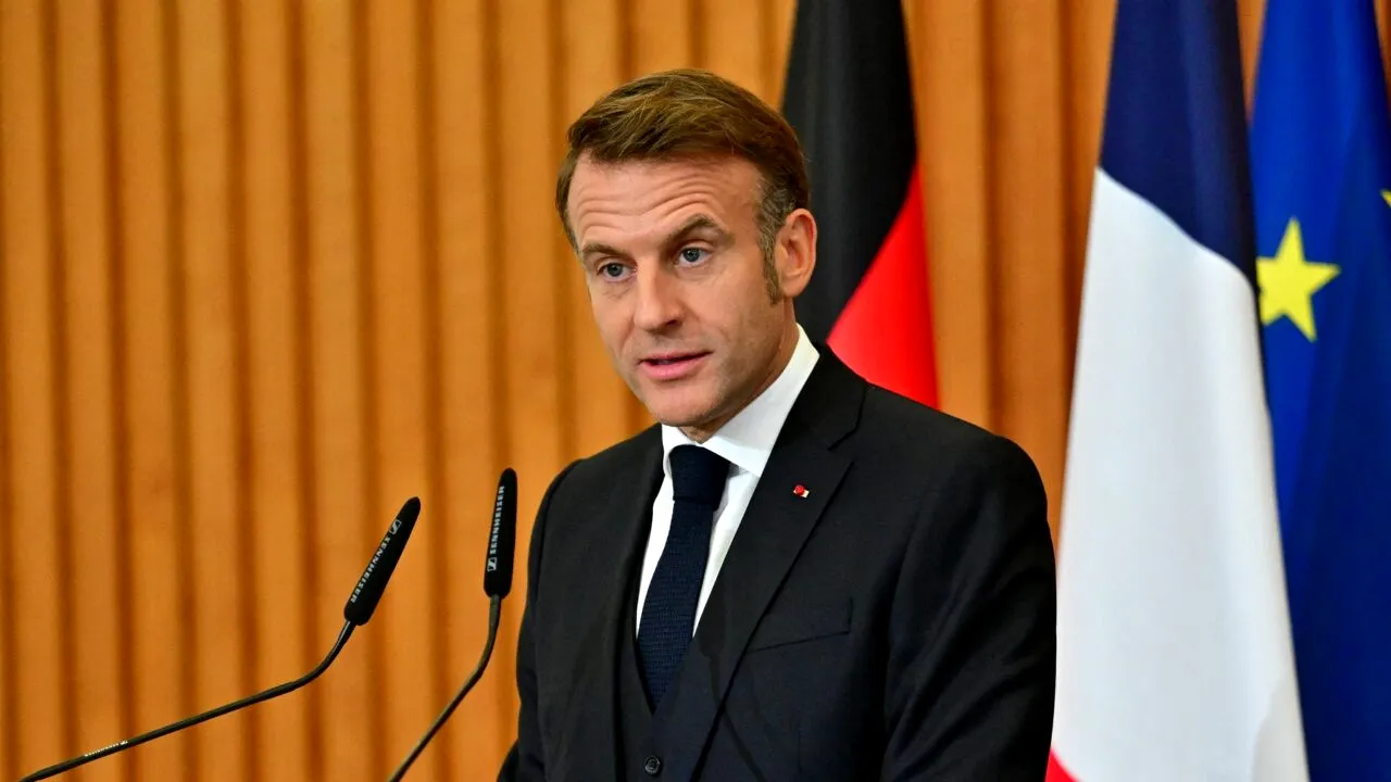 Frankfurter Allgemeine Zeitung: Starea deplorabilă a FRANȚEI nu se va îmbunătăți prin amânarea reformelor /Macron este în impas