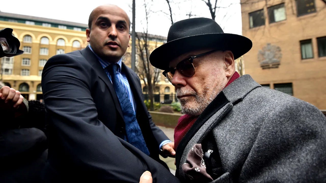 Cântărețul britanic Gary Glitter, condamnat la 16 ani de închisoare, pentru pedofilie