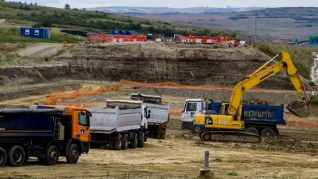 Guvernul vrea SĂ RENUNȚE la Autostrada 8 Iași-Târgu Mureș. Asociații: Nu poate fi înlocuit UN MASTER PLAN realizat în câțiva ani cu O ANALIZĂ PE GENUNCHI