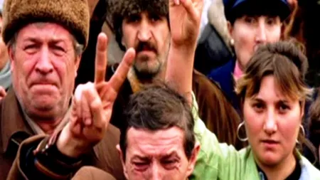 Imaginea Revoluției din '89. Povestea unei celebre fotografii care a făcut înconjurul lumii