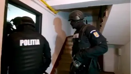 VIDEO. Percheziții în București, într-un dosar de furt calificat de la o familie de refugiați ucraineni: Suspectul ar fi furat un rucsac cu 12.000 de dolari și bijuterii de aur