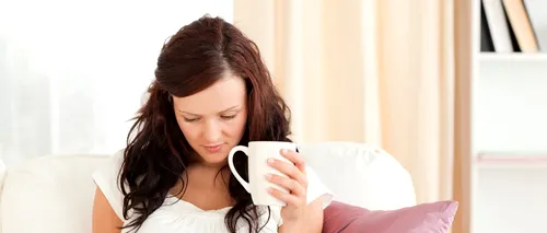 Consumul a patru căni de cafea zilnic reduce riscul de cancer uterin 