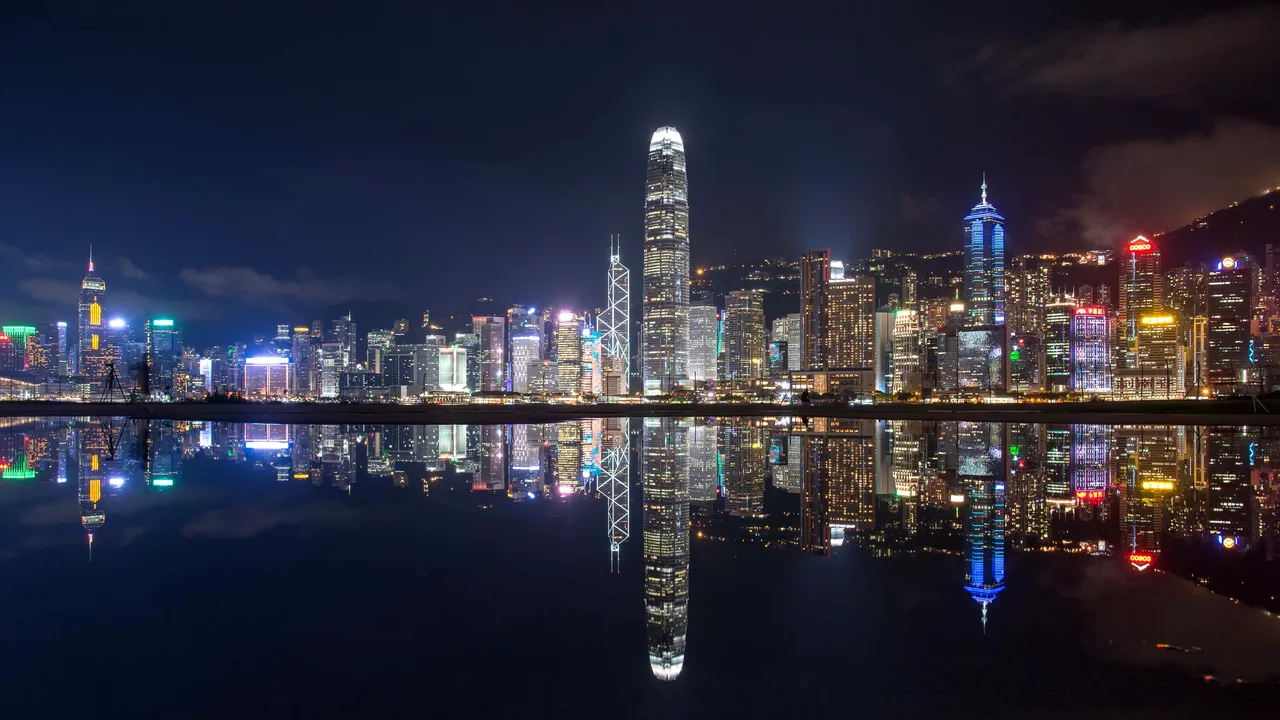 New York-ul, DETRONAT, după șase ani de supremație. Care este orașul unde locuiesc cei mai mulți MILIONARI din lume